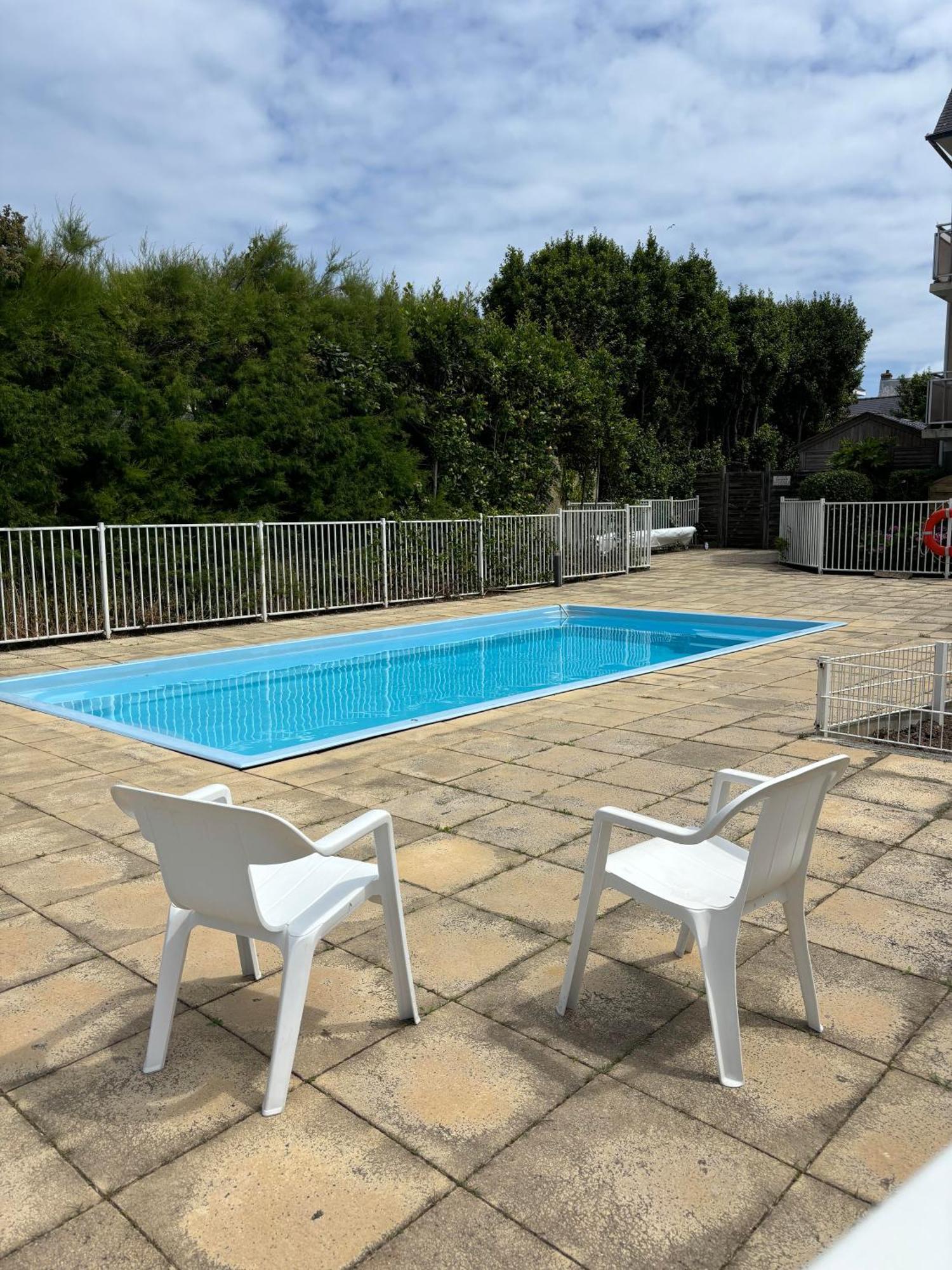 Appartement Studio 4 Personnes Dans Residence Avec Piscine 퀴베론 외부 사진